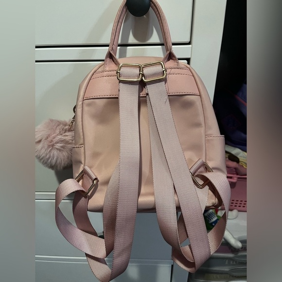 LD Mini Backpack - Picture 2 of 3